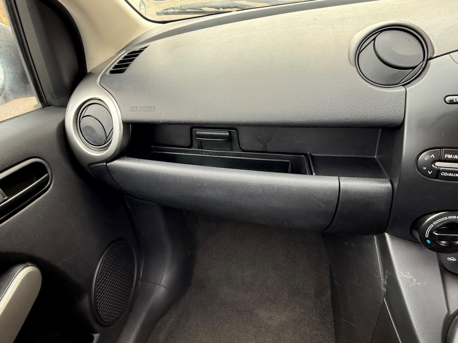 Used Mazda Mazda2 2009 for sale - 77633434: Photo 11