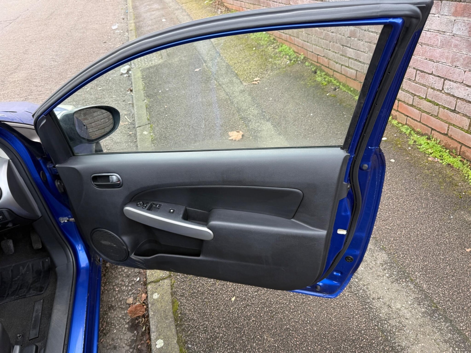 Used Mazda Mazda2 2009 for sale - 77633434: Photo 25