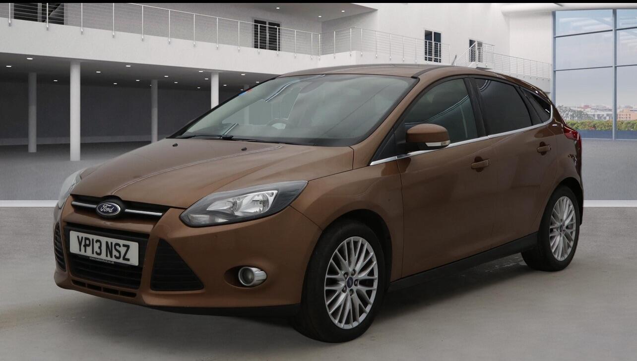 Used Ford Focus 2013 for sale - 77883151: Photo 2
