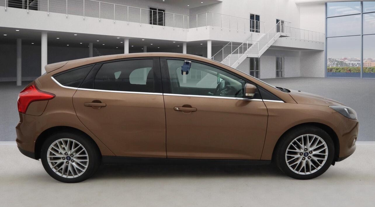 Used Ford Focus 2013 for sale - 77883151: Photo 5