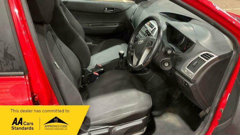 Used Hyundai i20 2014 for sale - 76703619: Photo 21