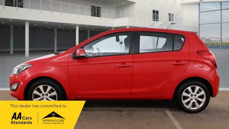 Used Hyundai i20 2014 for sale - 76703619: Photo 6