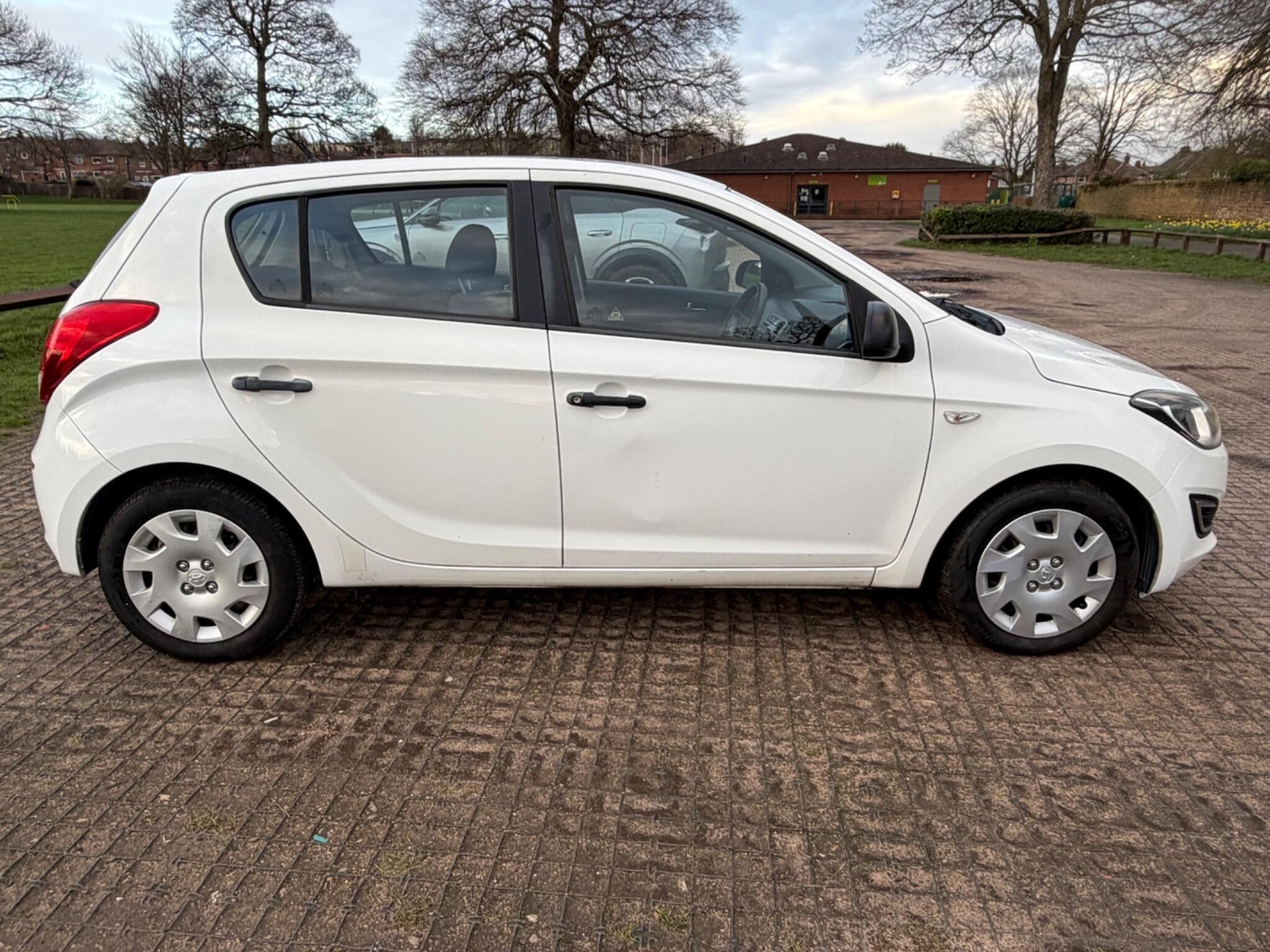 Used Hyundai i20 2014 for sale - 77883393: Photo 11