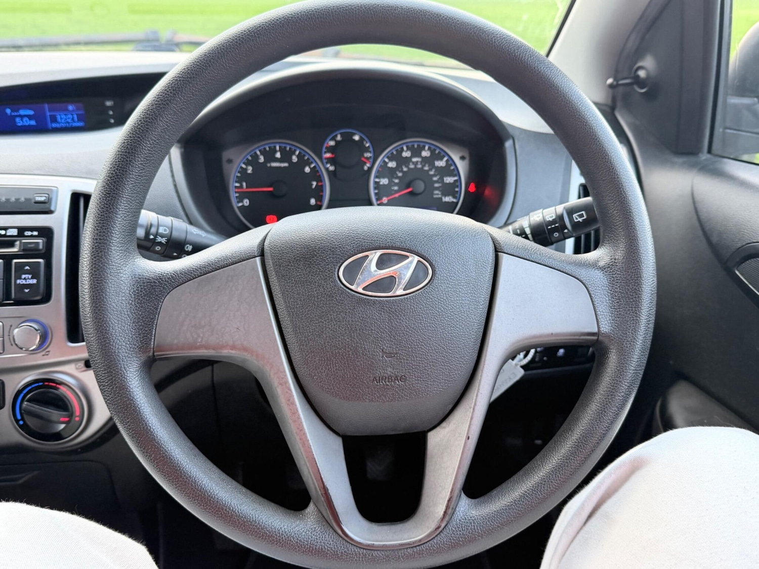 Used Hyundai i20 2014 for sale - 77883393: Photo 14