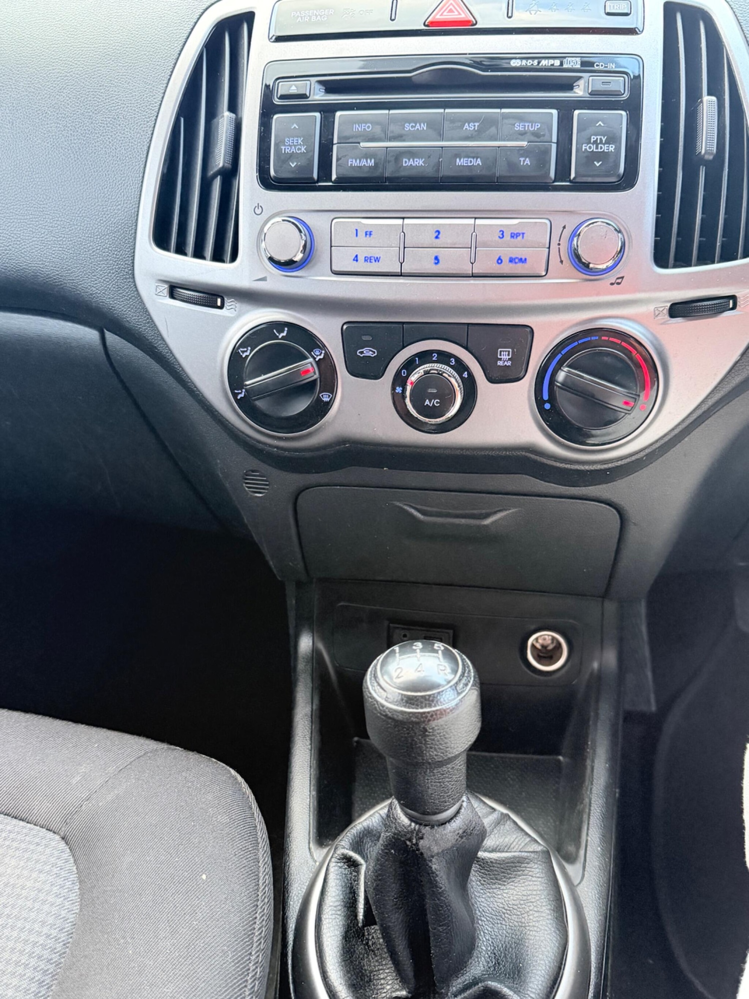 Used Hyundai i20 2014 for sale - 77883393: Photo 17