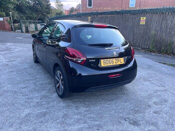 Used Peugeot 208 2016 for sale - 75866864: Photo