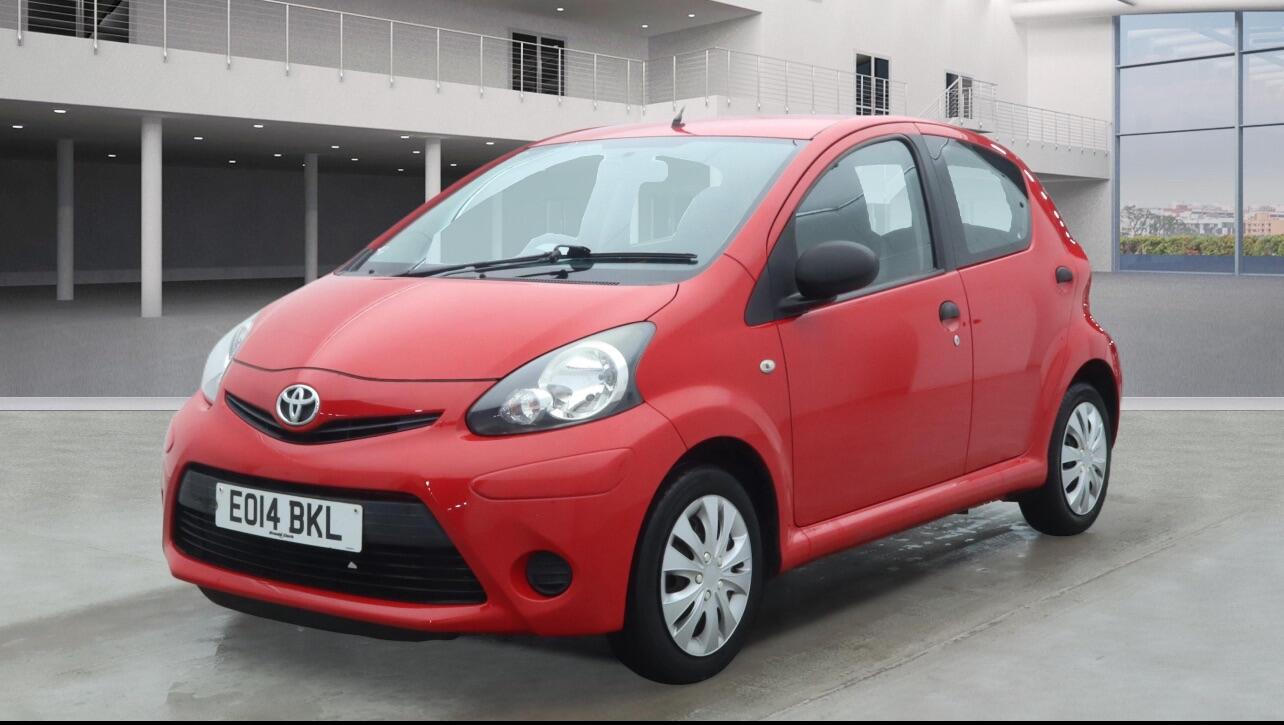Used Toyota AYGO 2014 for sale - 77564632: Photo 2