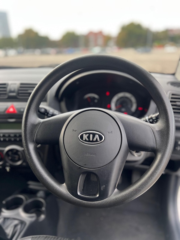Used Kia Picanto 2010 for sale - 76239642: Photo 32