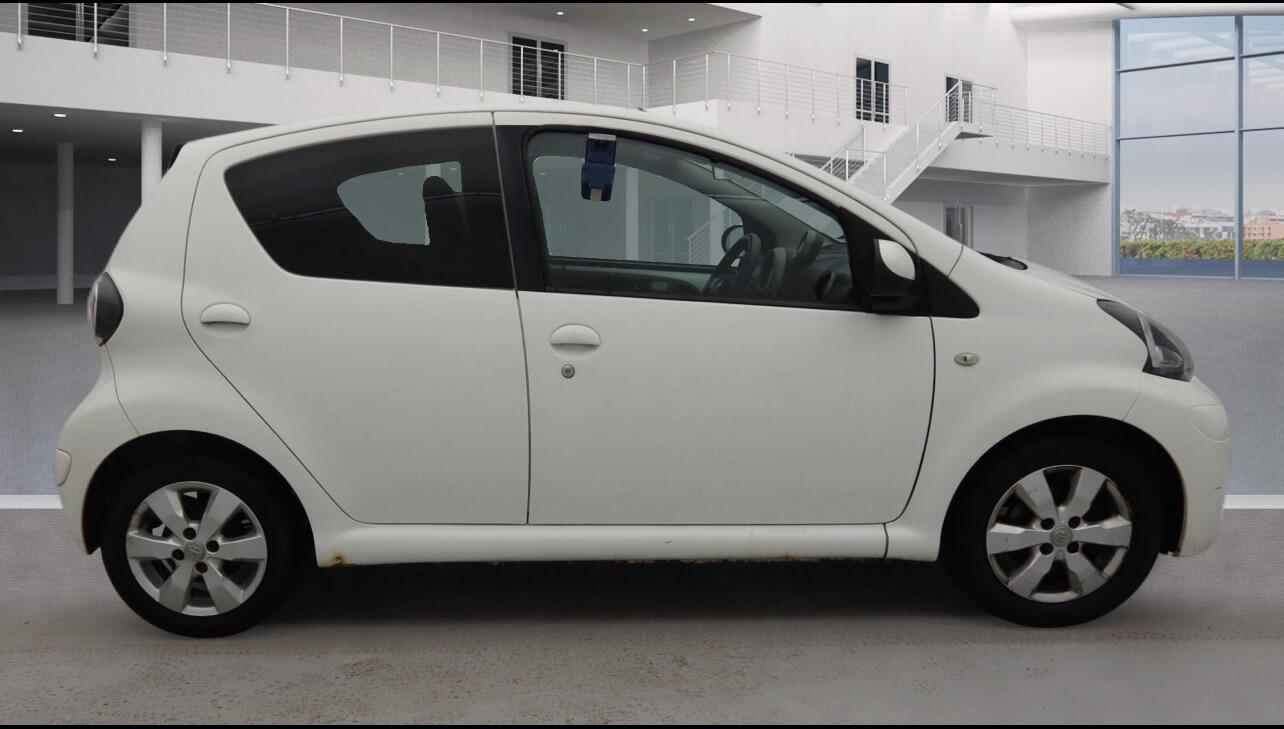 Used Toyota AYGO for sale - 77957060: Photo 5