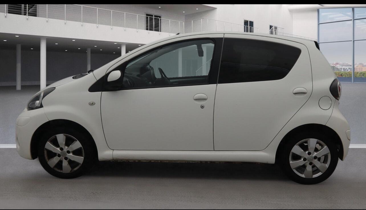 Used Toyota AYGO for sale - 77957060: Photo 6