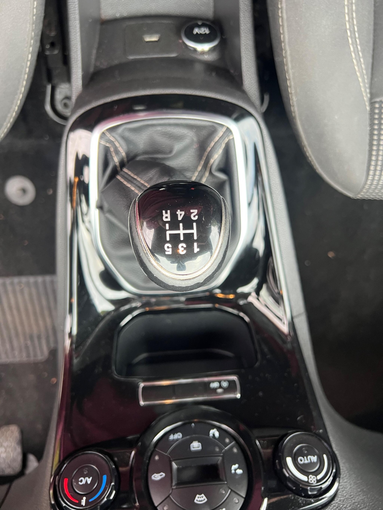 Used Ford Fiesta 2016 for sale - 76703624: Photo 36