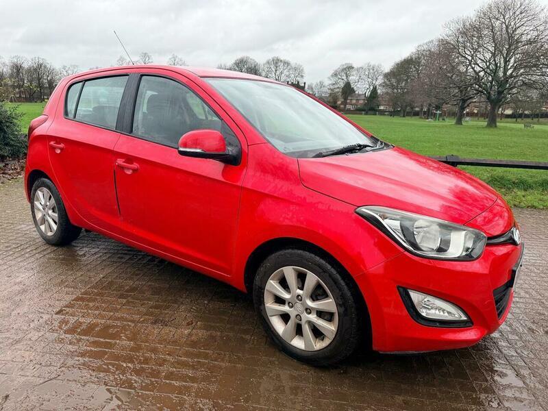Used Hyundai i20 2014 for sale - 76886680: Photo 13