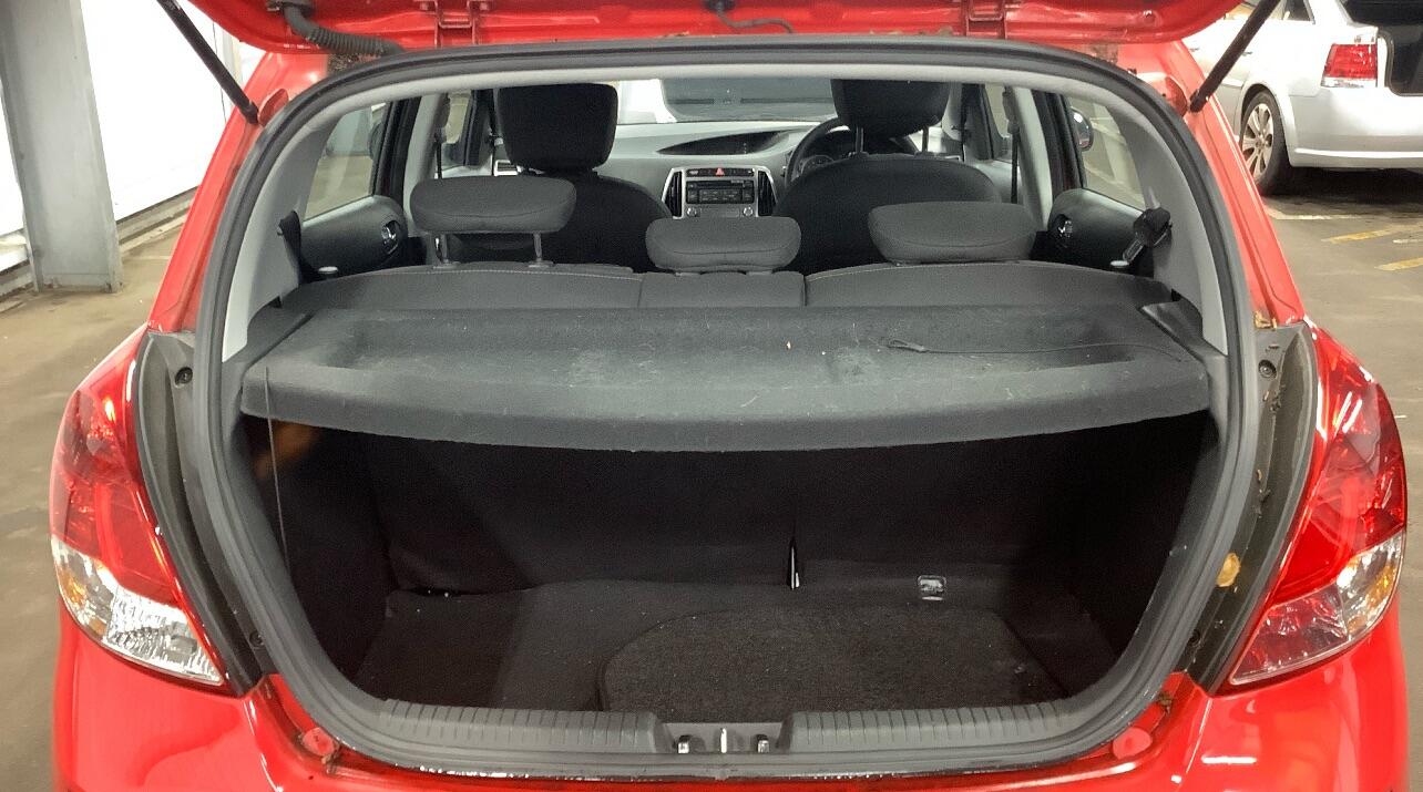 Used Hyundai i20 2013 for sale - 77358430: Photo 10