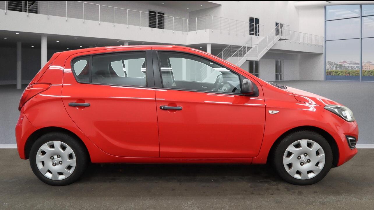 Used Hyundai i20 2013 for sale - 77358430: Photo 4