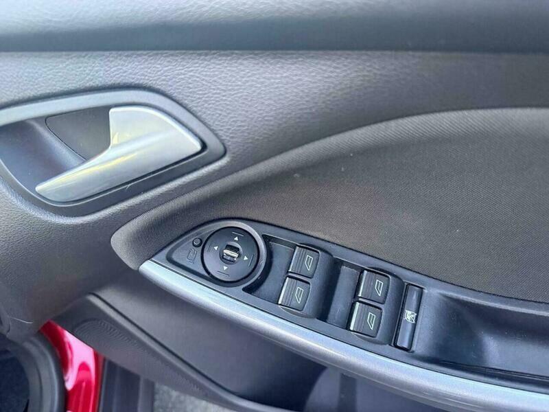 Used Ford Focus 2013 for sale - 76701084: Photo 19