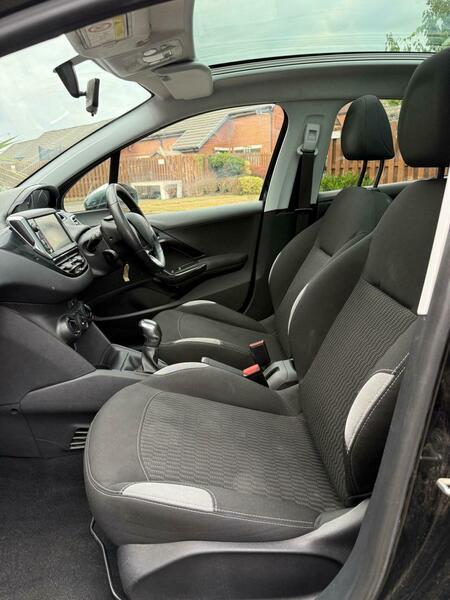 Used Peugeot 208 2014 for sale - 76703628: Photo 19