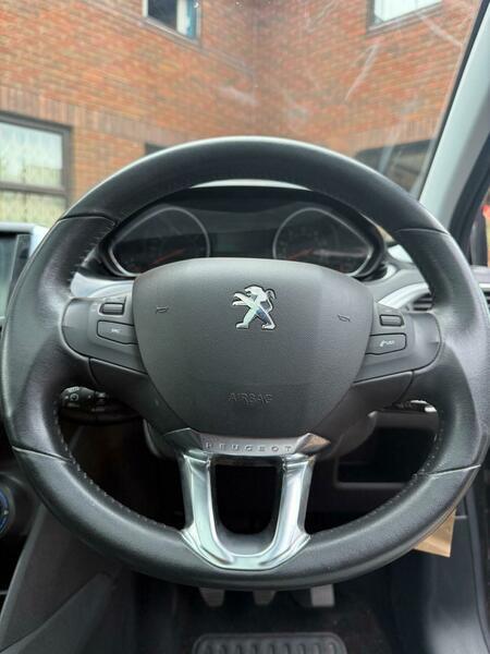 Used Peugeot 208 2014 for sale - 76703628: Photo 23