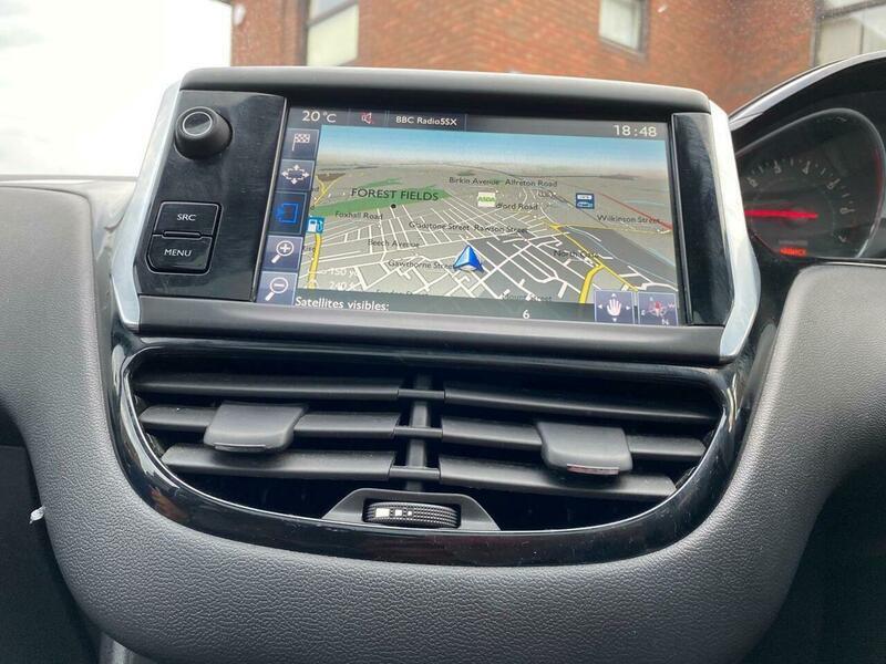 Used Peugeot 208 2014 for sale - 76703628: Photo 29