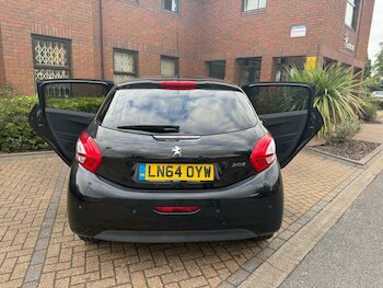 Used Peugeot 208 2014 for sale - 76703628: Photo