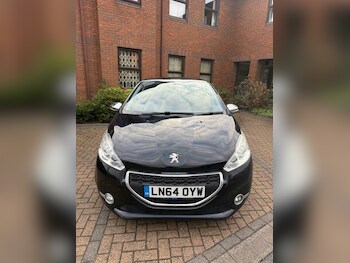 Used Peugeot 208 2014 for sale - 76703628: Photo