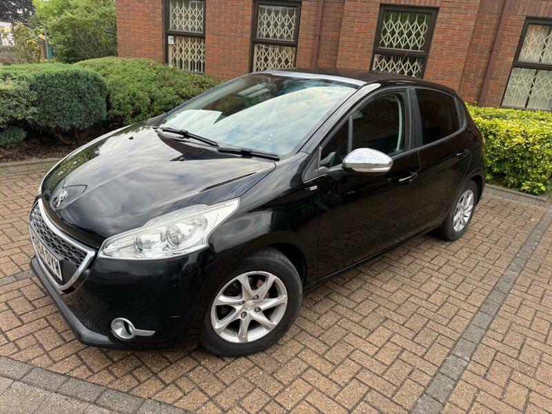 Used Peugeot 208 2014 for sale - 76703628: Photo 6