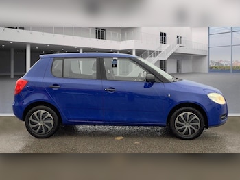 Used Skoda Fabia 2010 for sale - 77376610: Photo