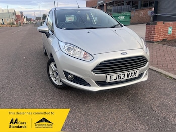 2013 (63) - 1.5 TDCi Zetec Euro 5 3dr