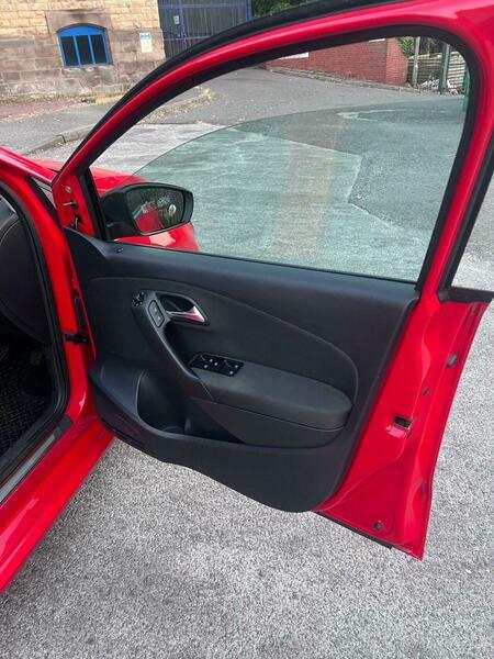 Used Volkswagen Polo 2012 for sale - 76975995: Photo 28