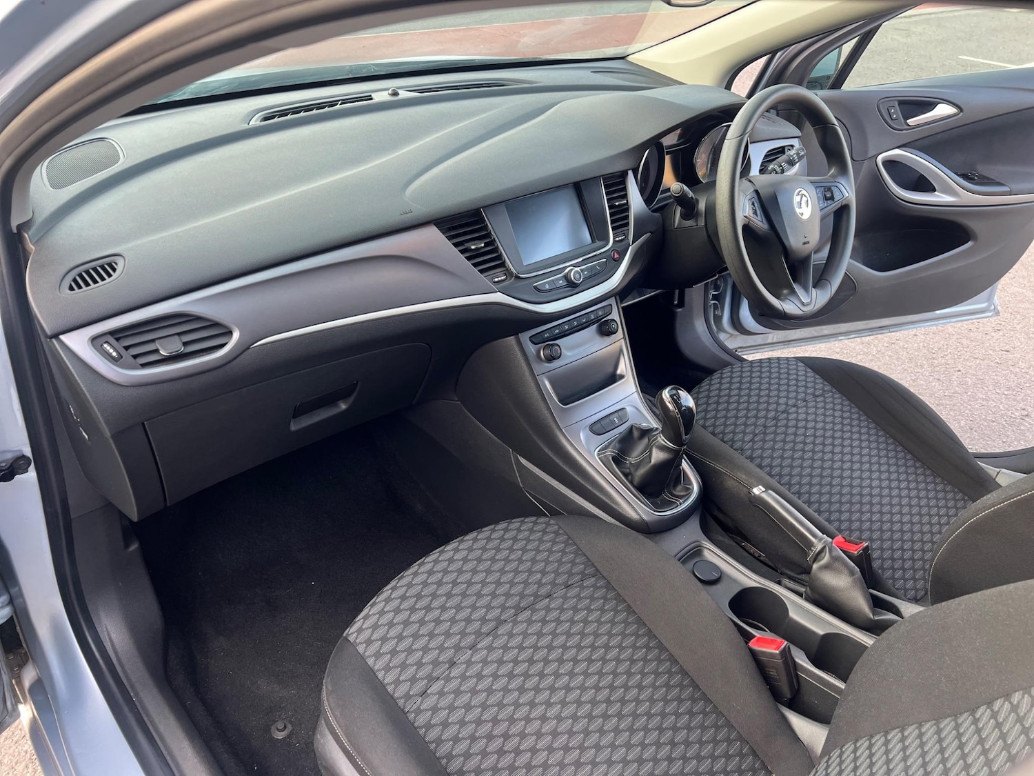 Used Vauxhall Astra 2017 for sale - 76997410: Photo 12