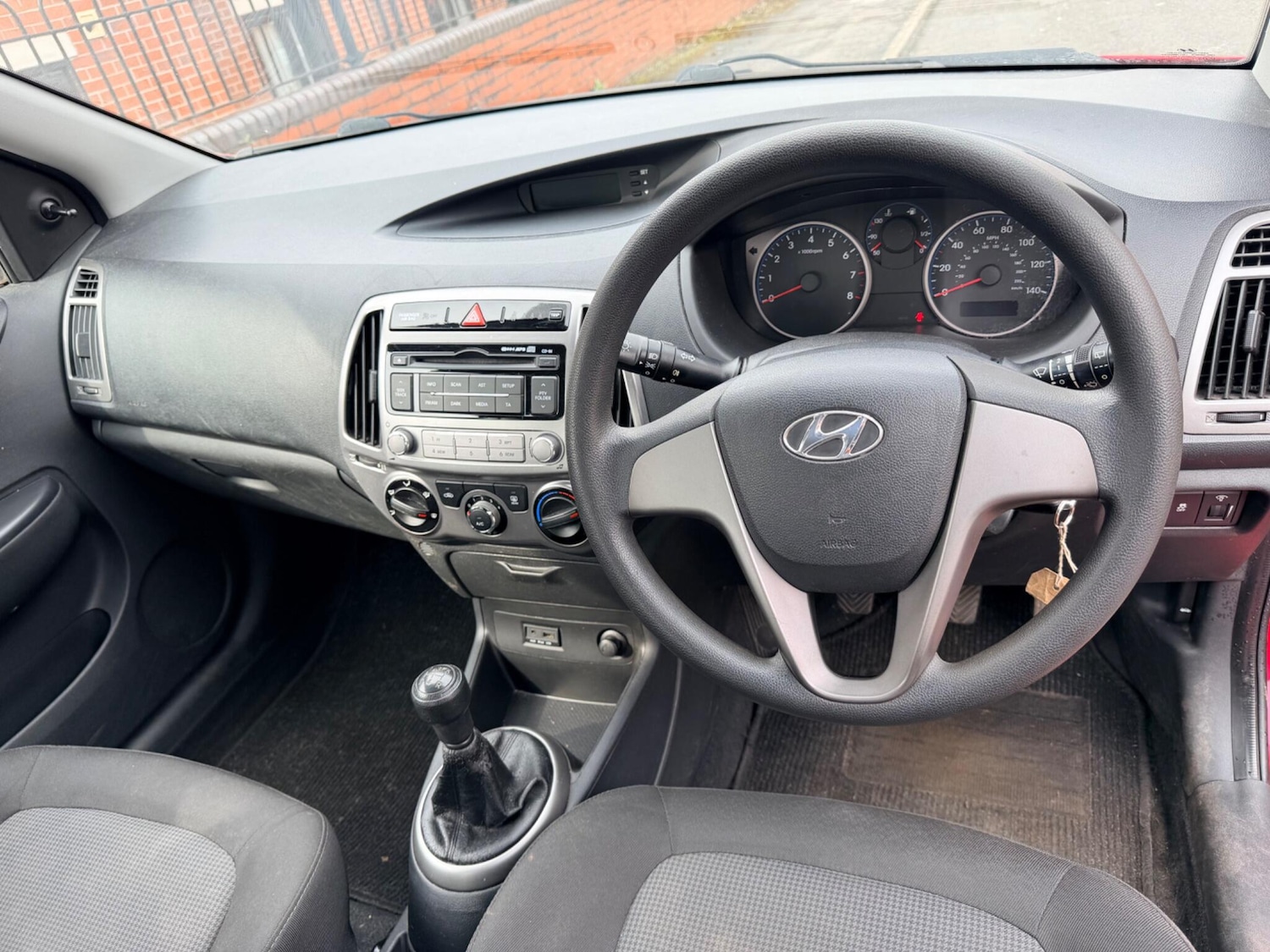 Used Hyundai i20 2012 for sale - 77982457: Photo 13