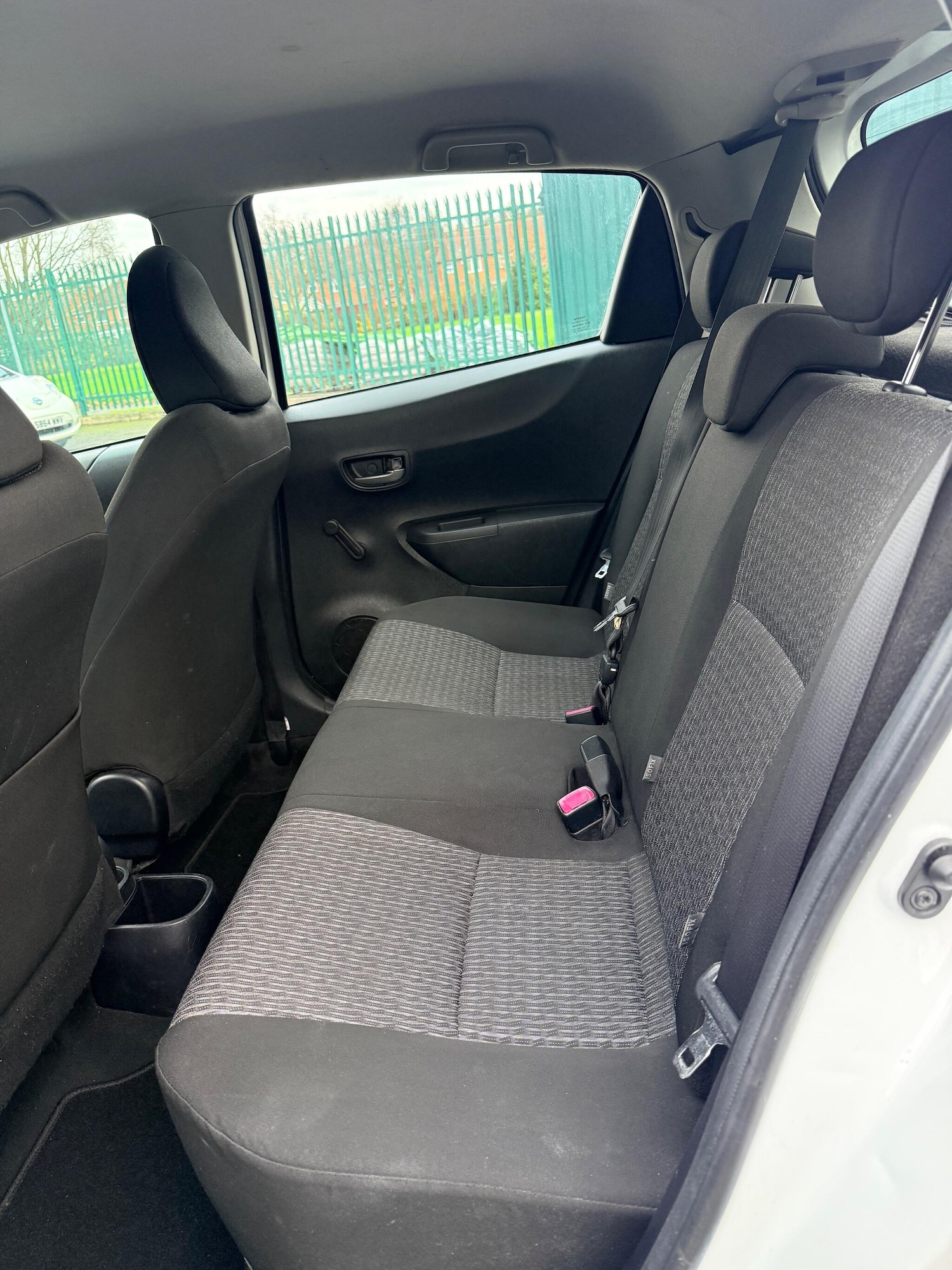 Used Toyota Yaris 2013 for sale - 76824204: Photo 21