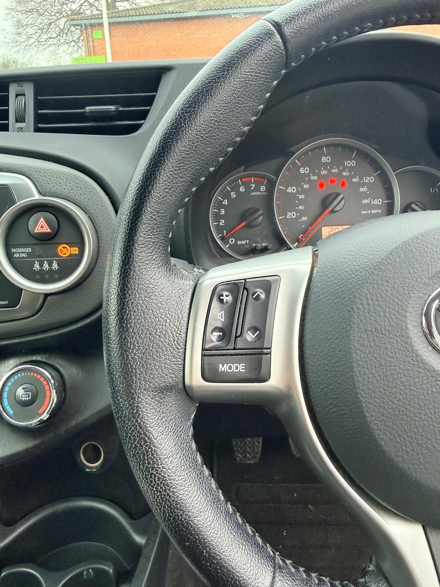 Used Toyota Yaris 2013 for sale - 76824204: Photo 22