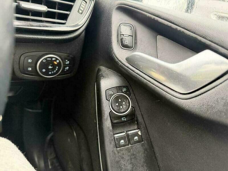 Used Ford Fiesta 2017 for sale - 78033705: Photo 16