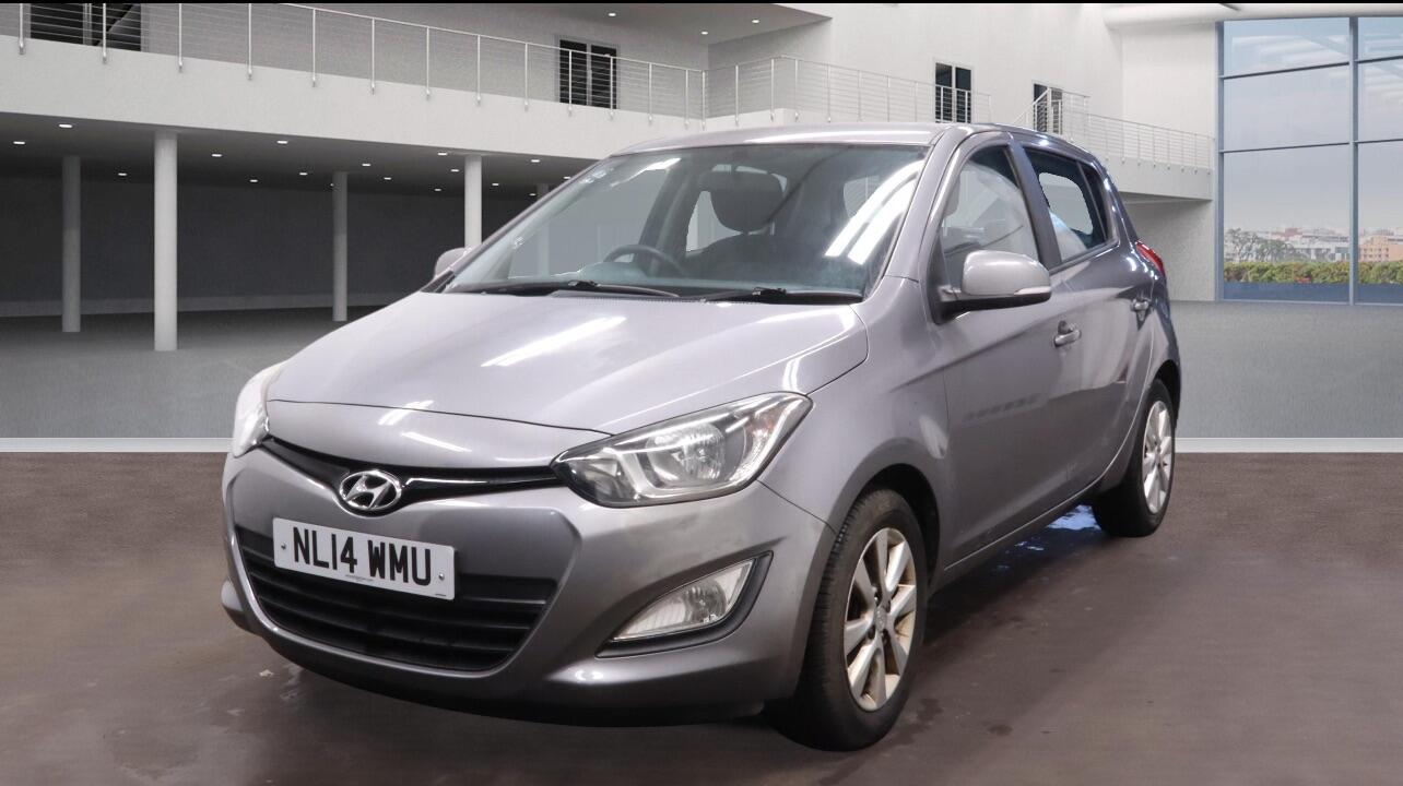 Used Hyundai i20 for sale - 77537373: Photo 2