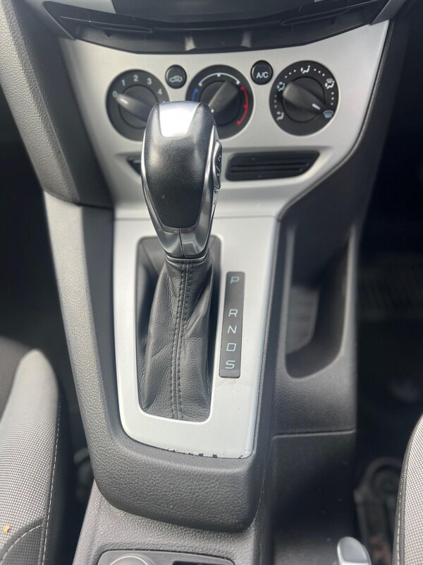 Used Ford Focus 2012 for sale - 76122997: Photo 14