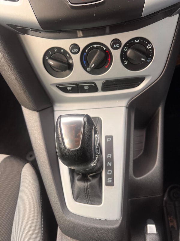 Used Ford Focus 2012 for sale - 76122997: Photo 18