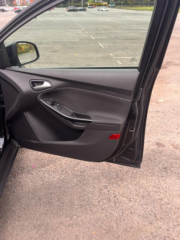 Used Ford Focus 2012 for sale - 76122997: Photo 29