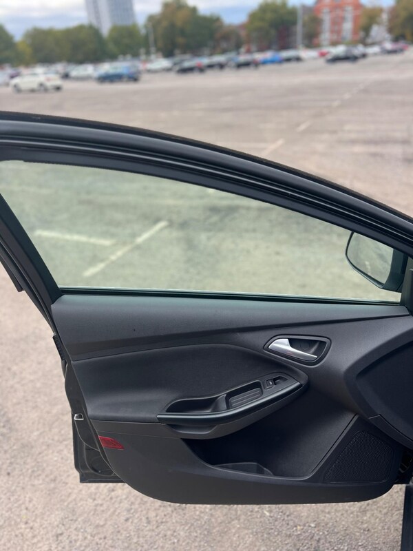 Used Ford Focus 2012 for sale - 76122997: Photo 30