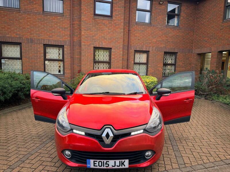 Used Renault Clio 2015 for sale - 76703633: Photo 28