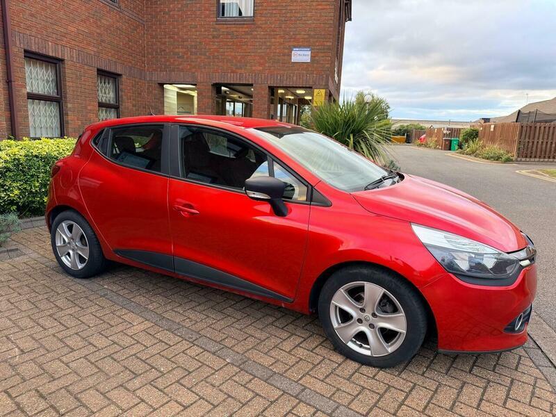Used Renault Clio 2015 for sale - 76703633: Photo 29