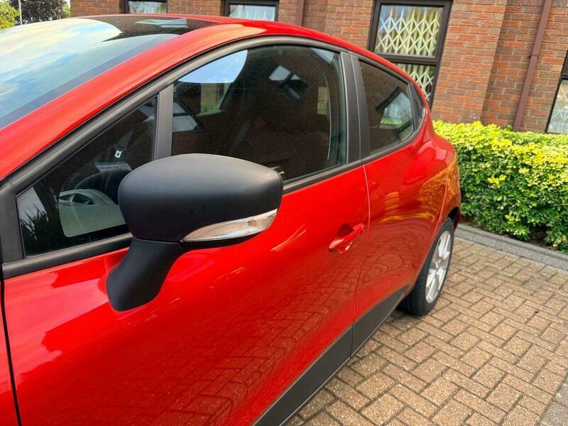 Used Renault Clio 2015 for sale - 76703633: Photo 31
