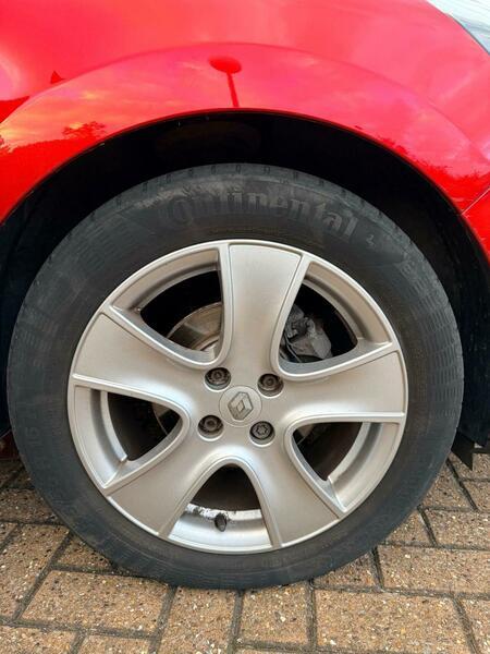 Used Renault Clio 2015 for sale - 76703633: Photo 37