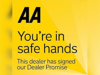 Used Renault Clio 2015 for sale - 76703633: Photo