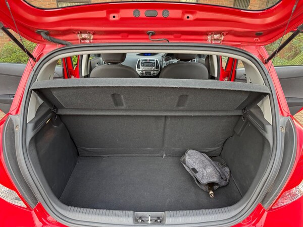 Used Hyundai i20 2012 for sale - 75581329: Photo 36