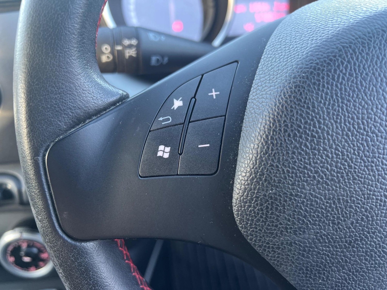 Used Alfa Romeo Giulietta 2013 for sale - 76702353: Photo 25