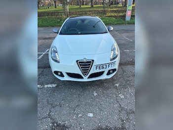 Used Alfa Romeo Giulietta 2013 for sale - 76702353: Photo