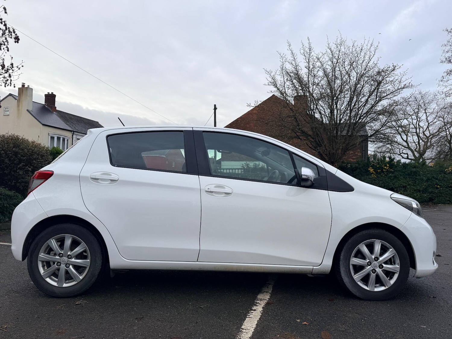 Used Toyota Yaris 2013 for sale - 77637672: Photo 15