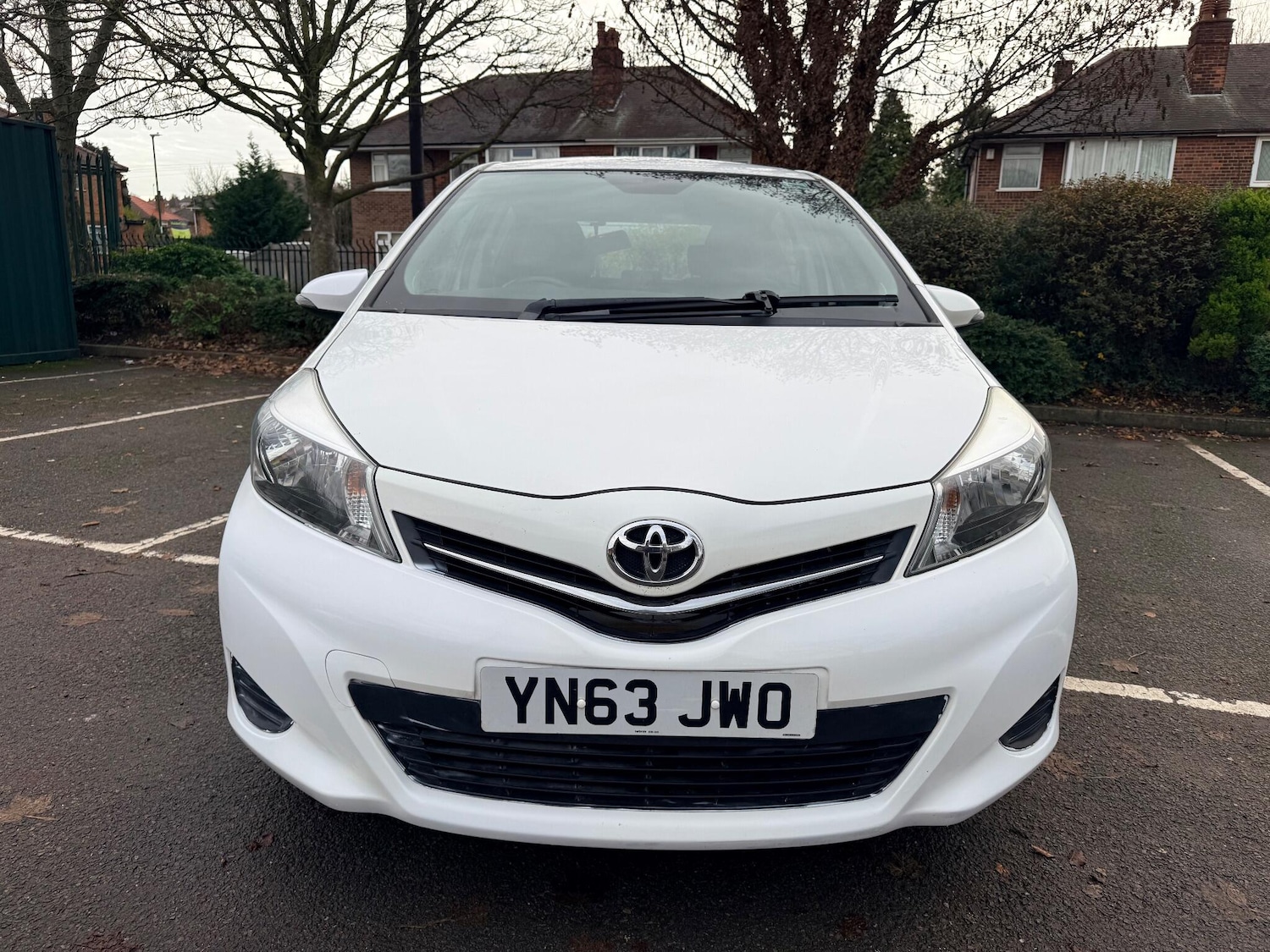 Used Toyota Yaris 2013 for sale - 77637672: Photo 2