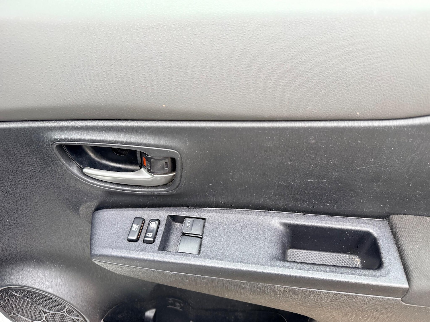 Used Toyota Yaris 2013 for sale - 77637672: Photo 24