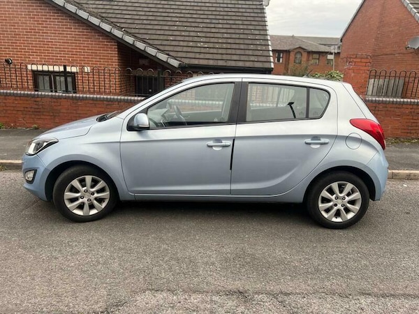 Used Hyundai i20 2013 for sale - 76122993: Photo 10